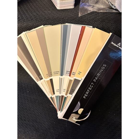 VTG 2016/2017 Benjamin Moore paint chip fan deck book swatch perfect pairings - Picture 1 of 2